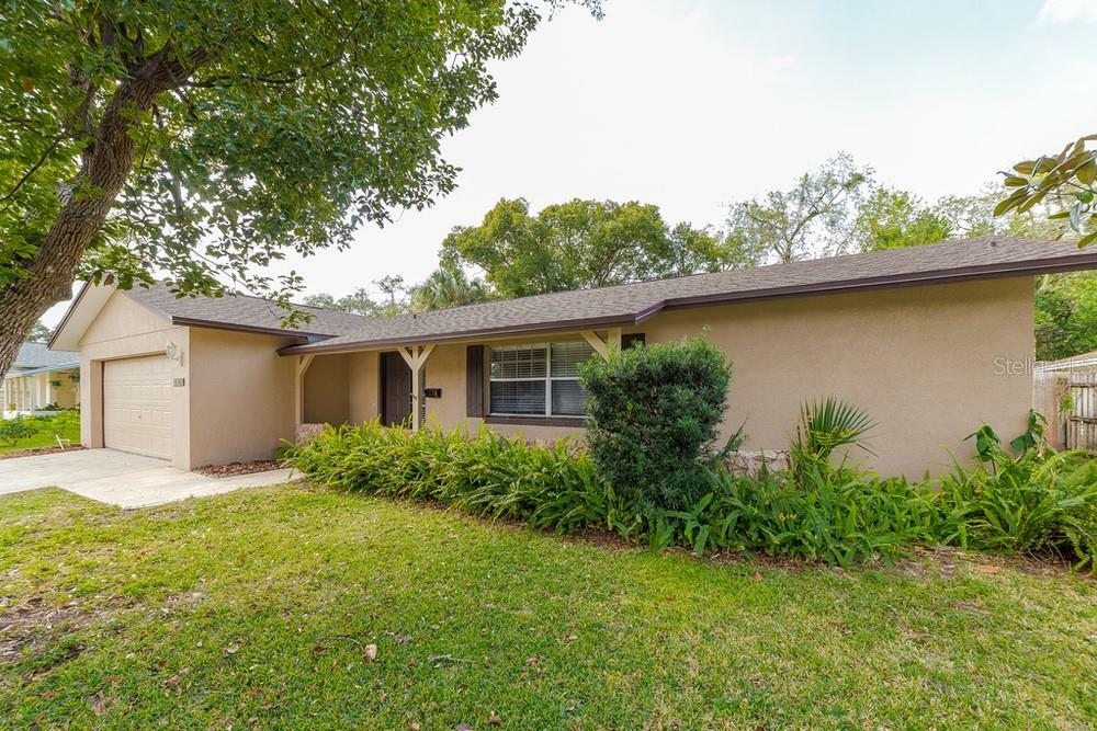 Property Photo:  2309 Conifer Avenue  FL 32792 