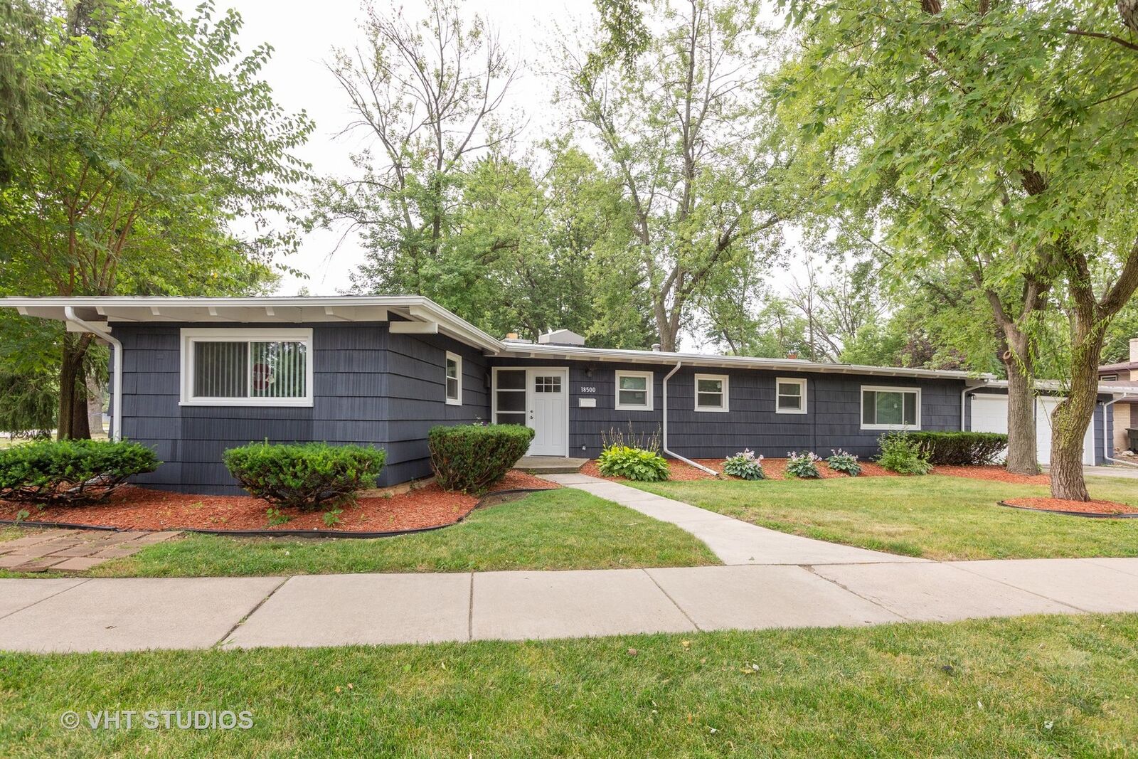Property Photo: 18500 Riegel Road IL 60430