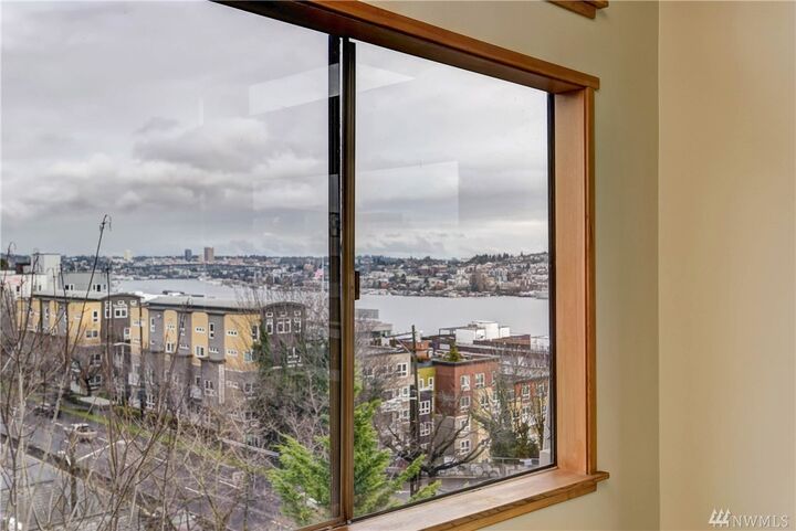 Property Photo: 612 Prospect Street 401 WA 98109