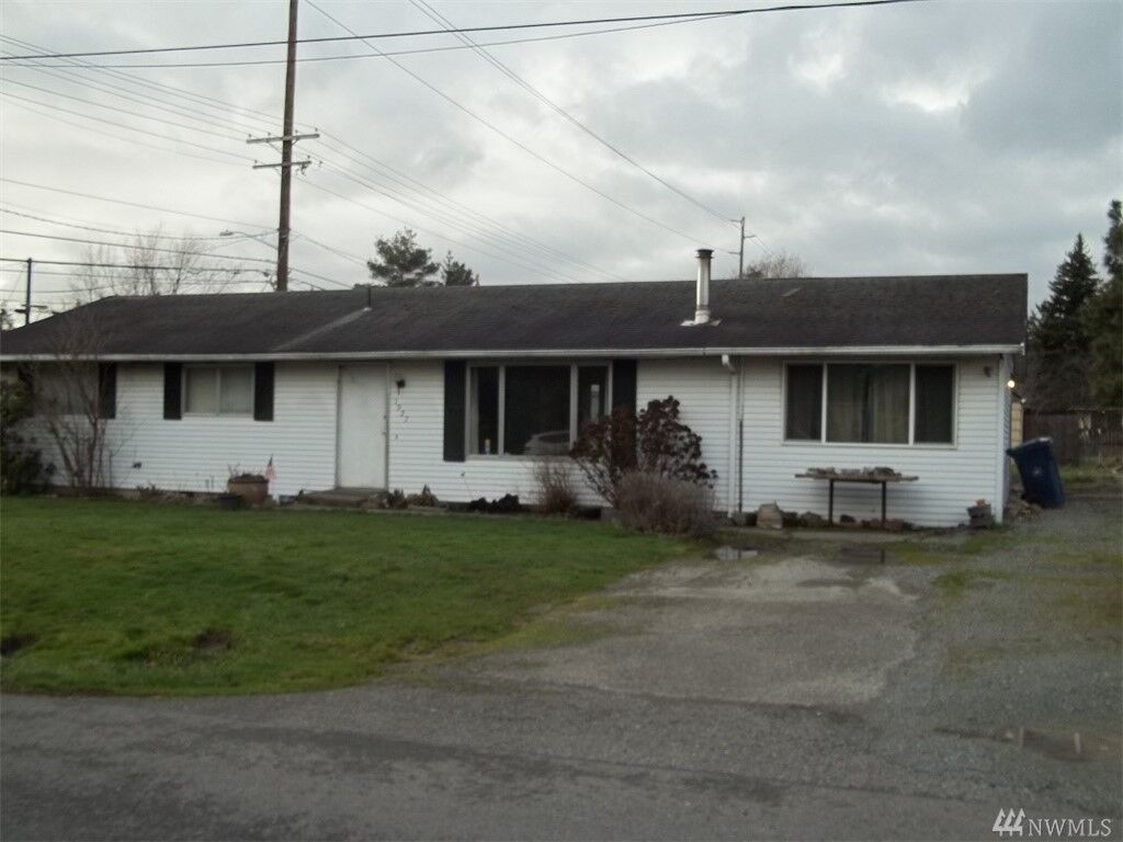 Property Photo: 1927 S 17th Street WA 98274
