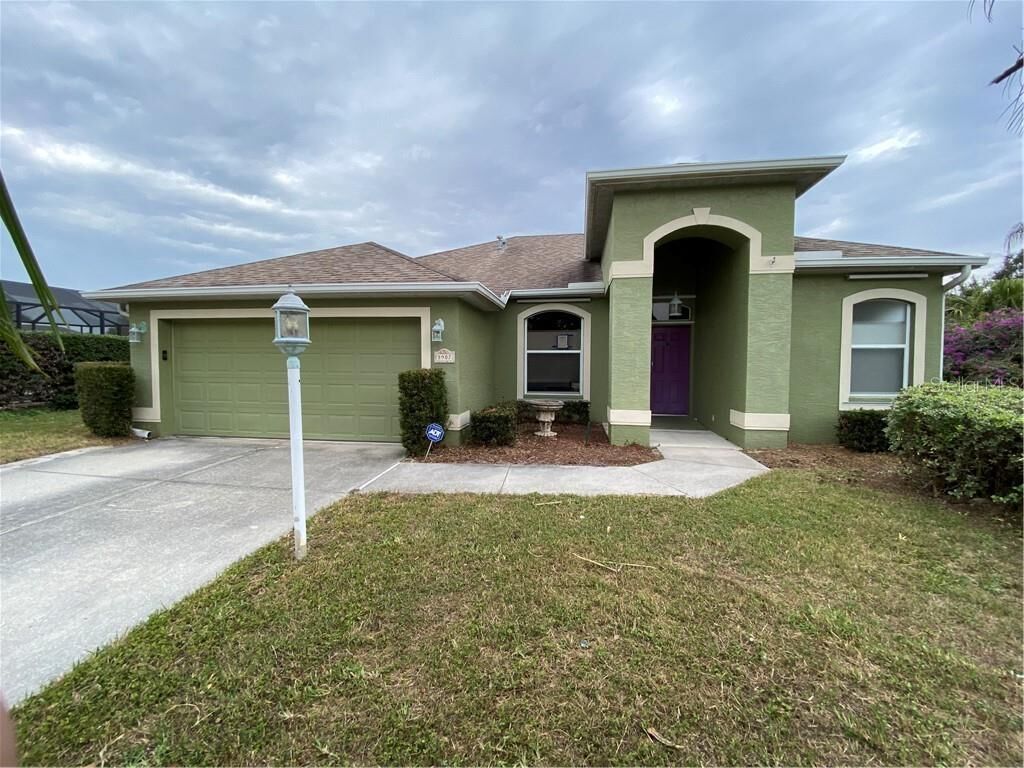 Property Photo:  3907 74th Place E  FL 34243 