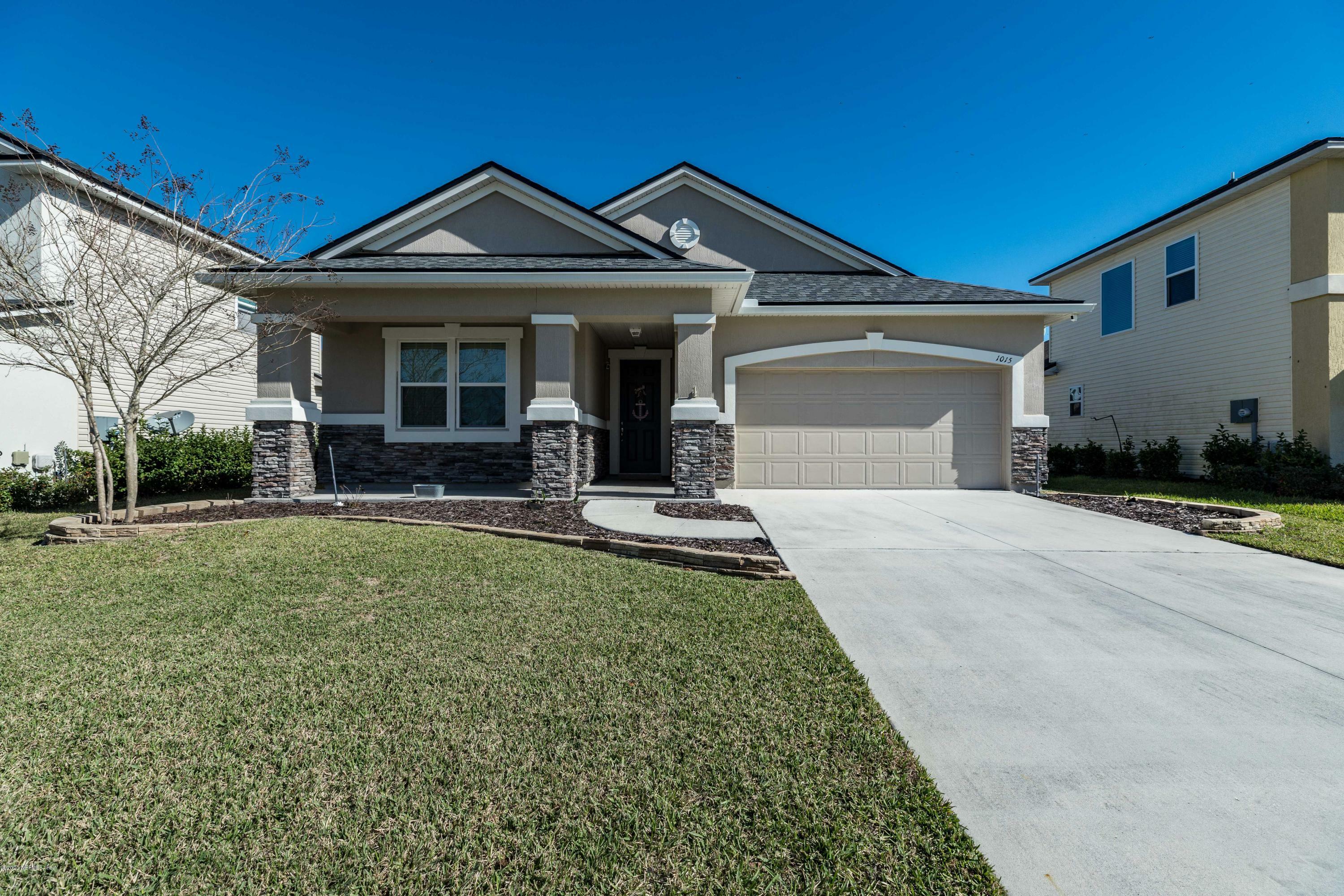 Property Photo:  1015 Wetland Ridge Circle  FL 32068 