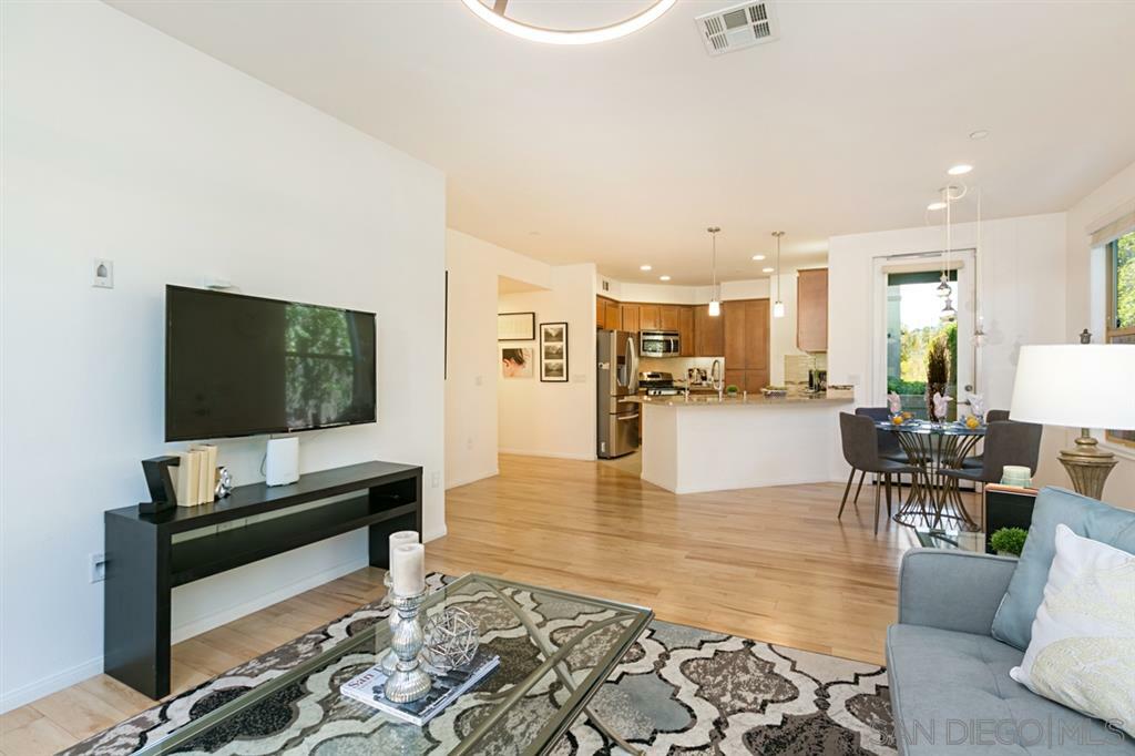 Property Photo:  6630 Canopy Ridge Ln 39  CA 92121 