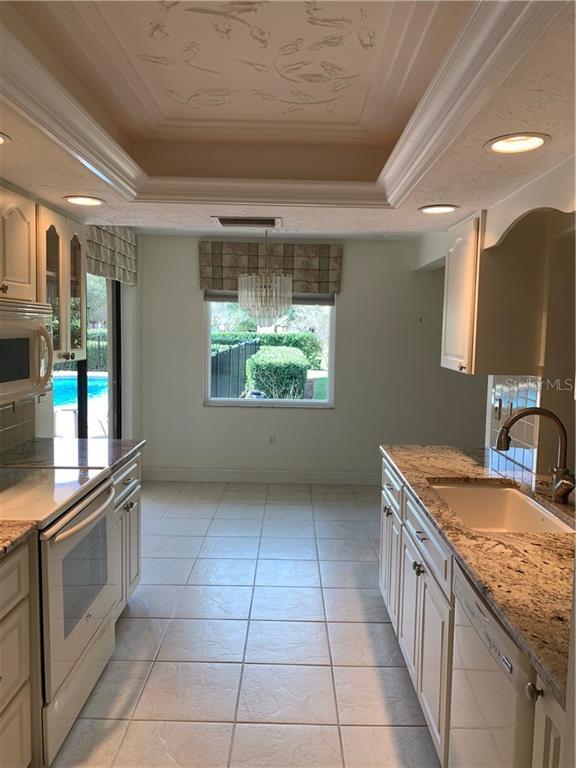 Property Photo:  4806 Huntleigh Drive  FL 34233 