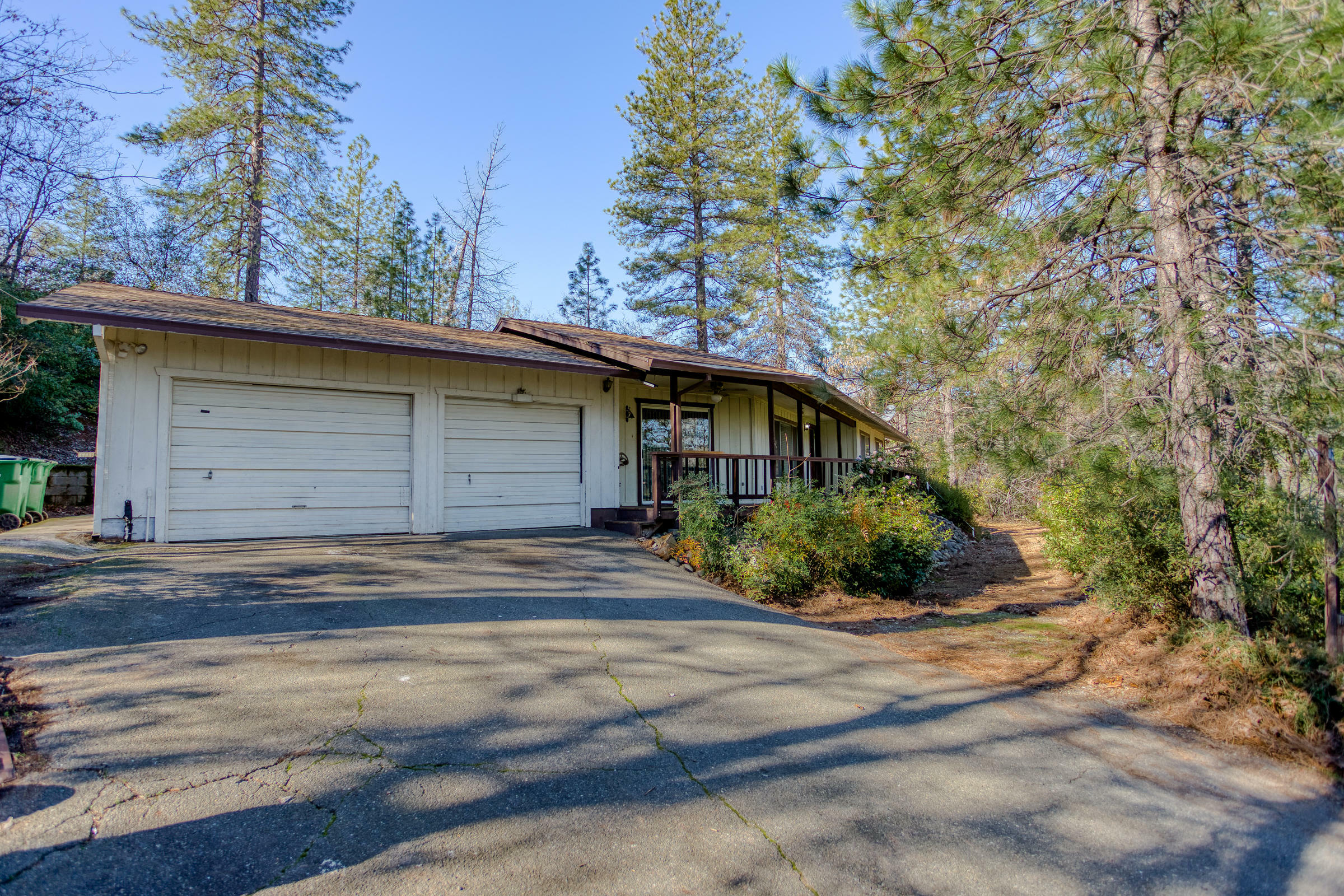 Property Photo:  17549 Bobs Mountain Road  CA 96003 