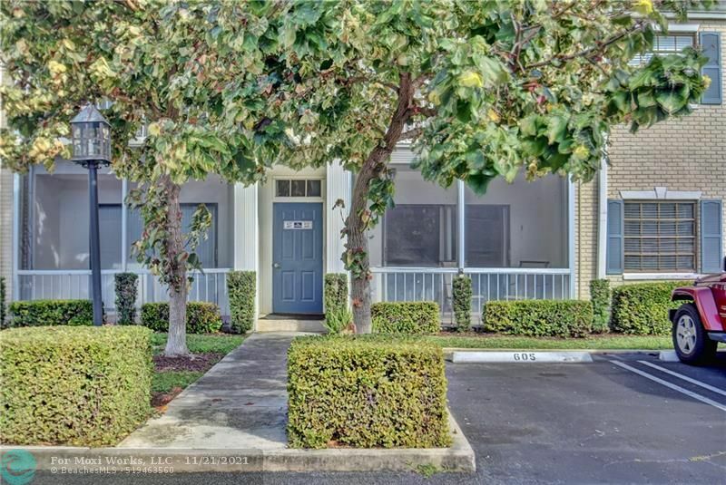 Property Photo: 160 Cypress Club Dr 605 FL 33060