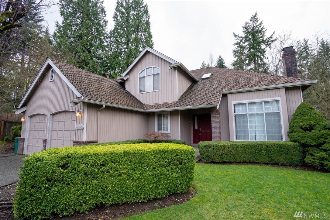 Property Photo: 14805 NE 77th Ct WA 98052