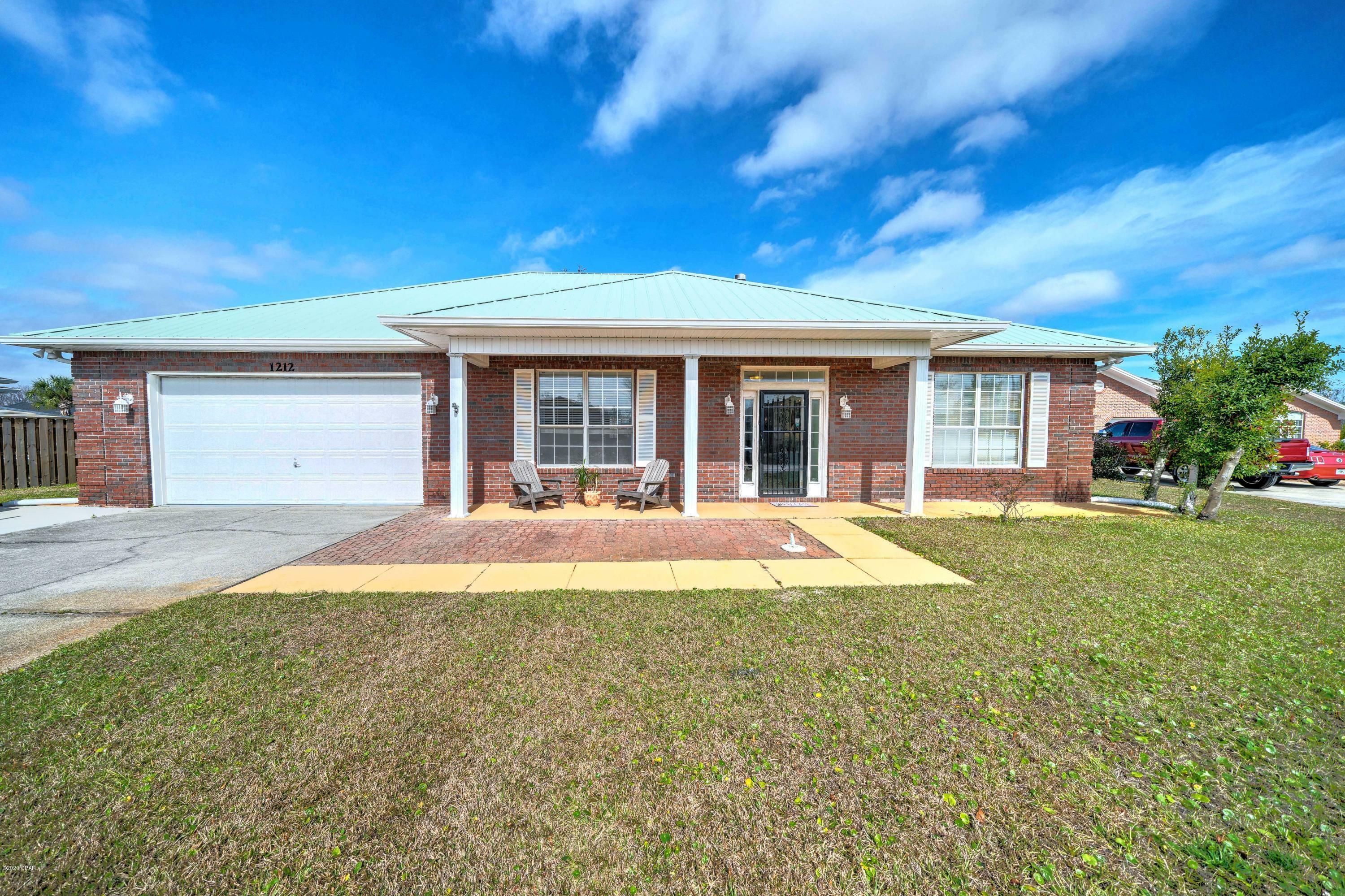 Property Photo:  1212 Dundee Lane  FL 32444 