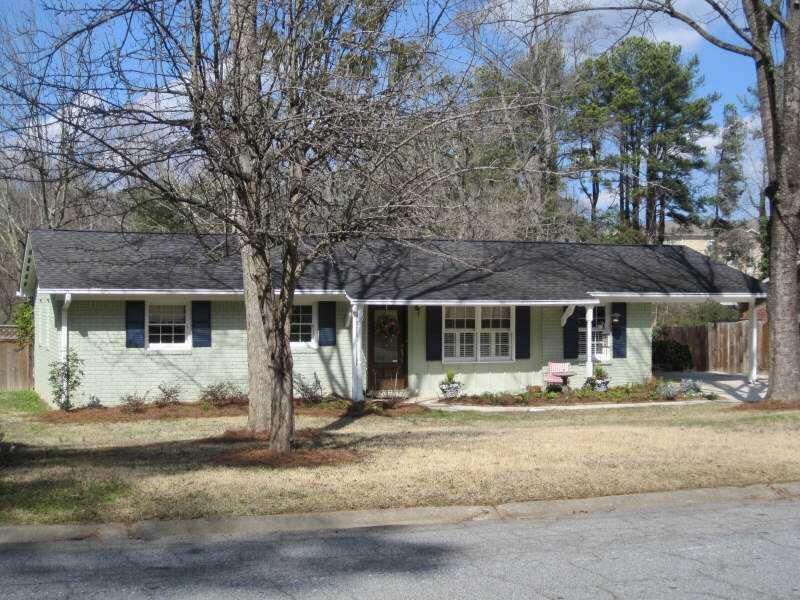 Property Photo:  4186 Commodore Drive   30341 