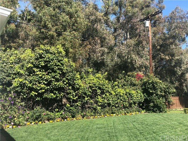Property Photo: 5245 Seville Avenue CA 91436