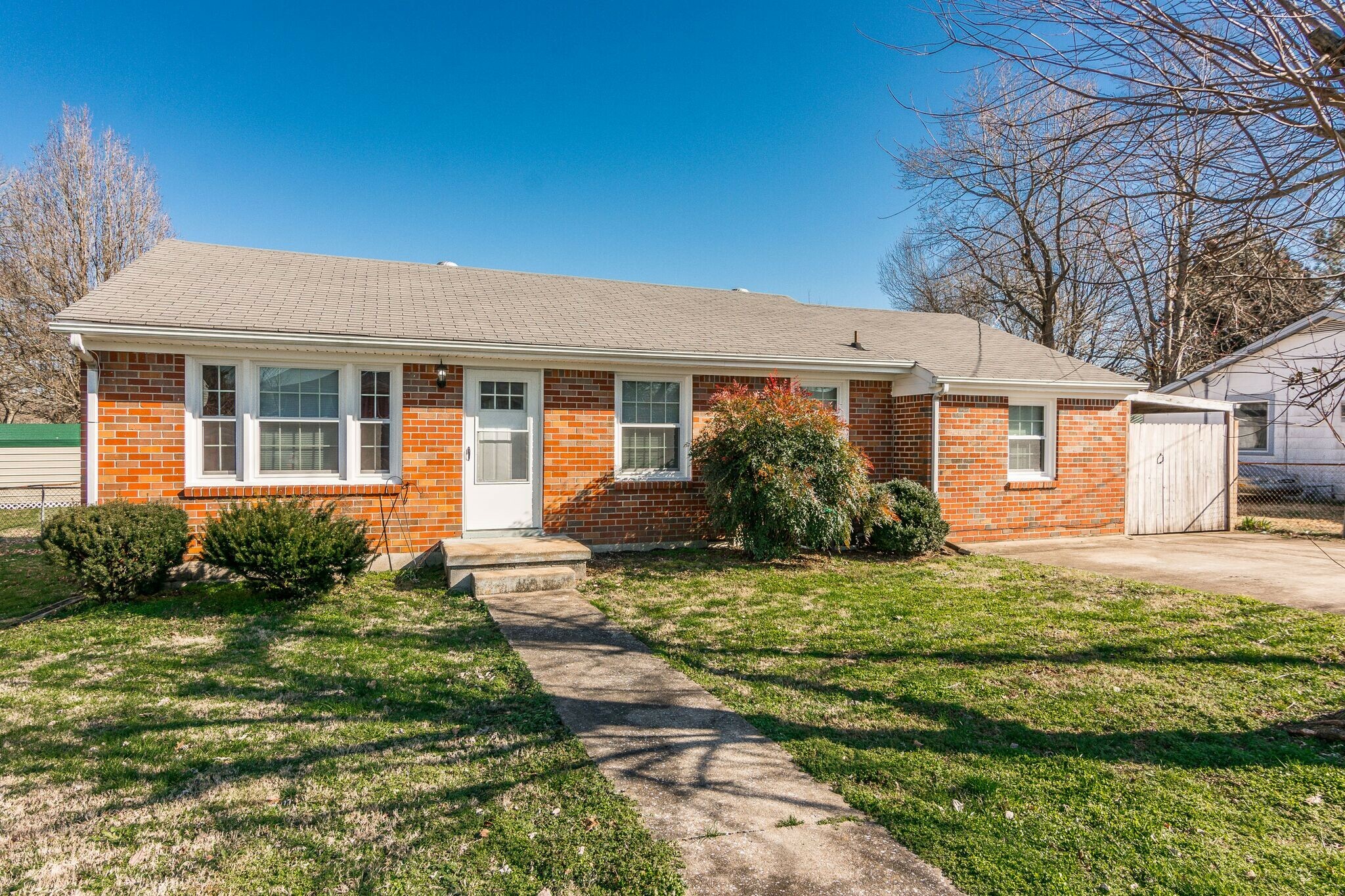 Property Photo:  503 Virginia Ave  TN 37066 