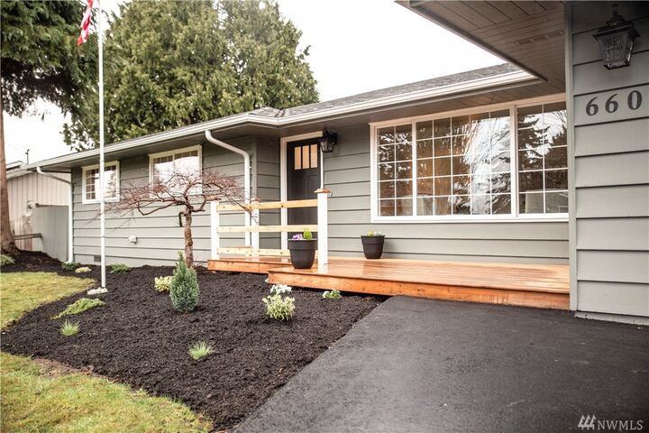 Property Photo: 6601 77th Place NE WA 98270