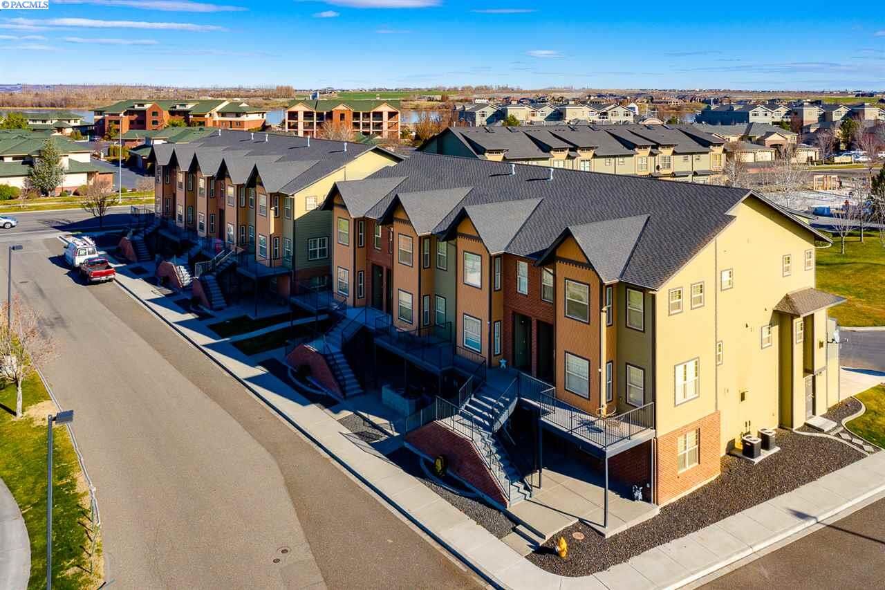 Property Photo: 327 Columbia Point Dr WA 99352-4369