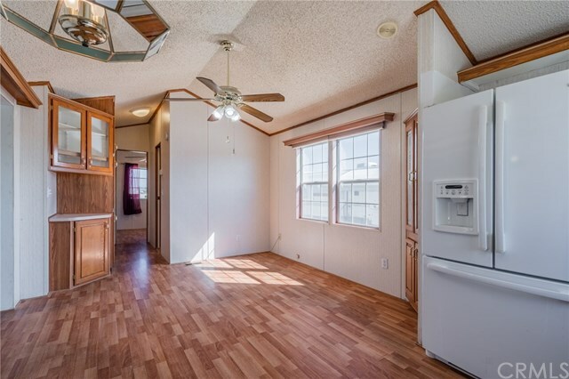 Property Photo:  1295 S Cawston Avenue 64  CA 92545 