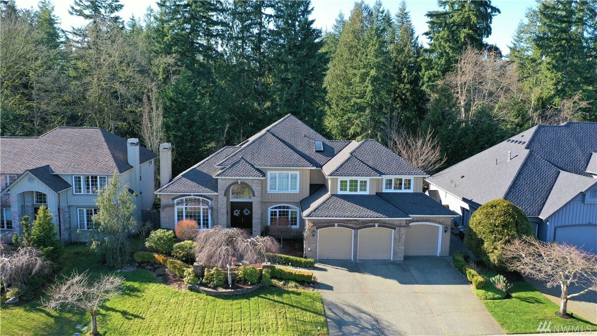 Property Photo:  27146 SE 25th Place  WA 98075 