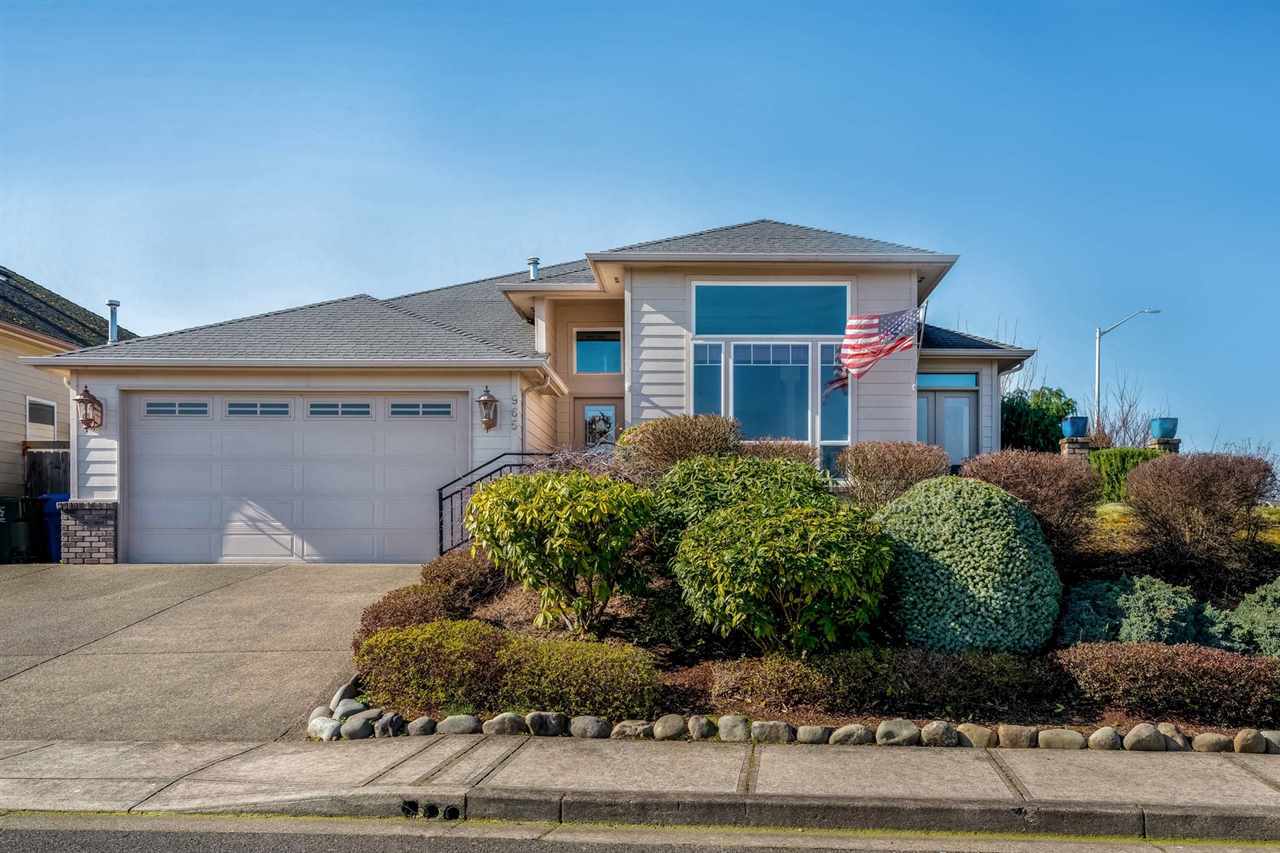 Property Photo: 965 Whippoorwill Ct NW OR 97304