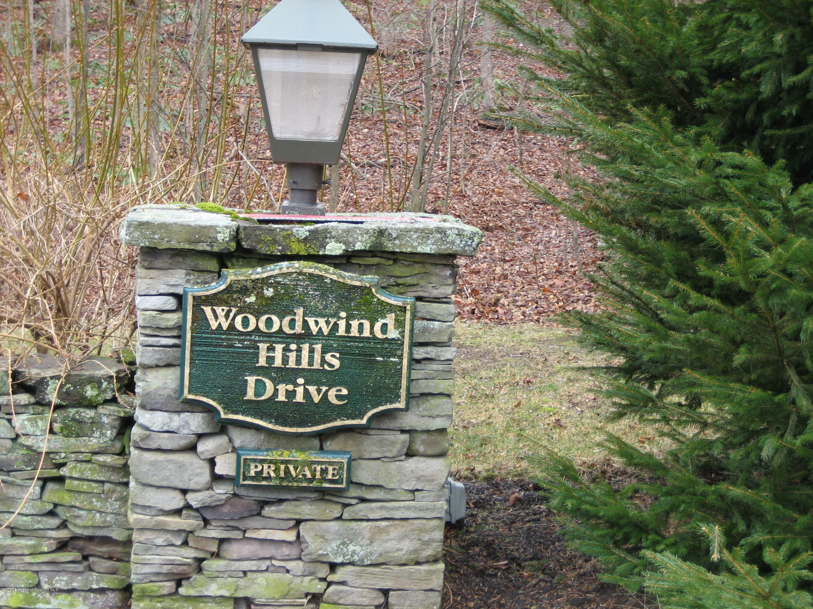 Property Photo:  1005 Woodwind Hills Drive  PA 18414 