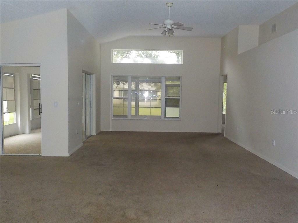 Property Photo: 14109 Agua Clara Drive FL 34667