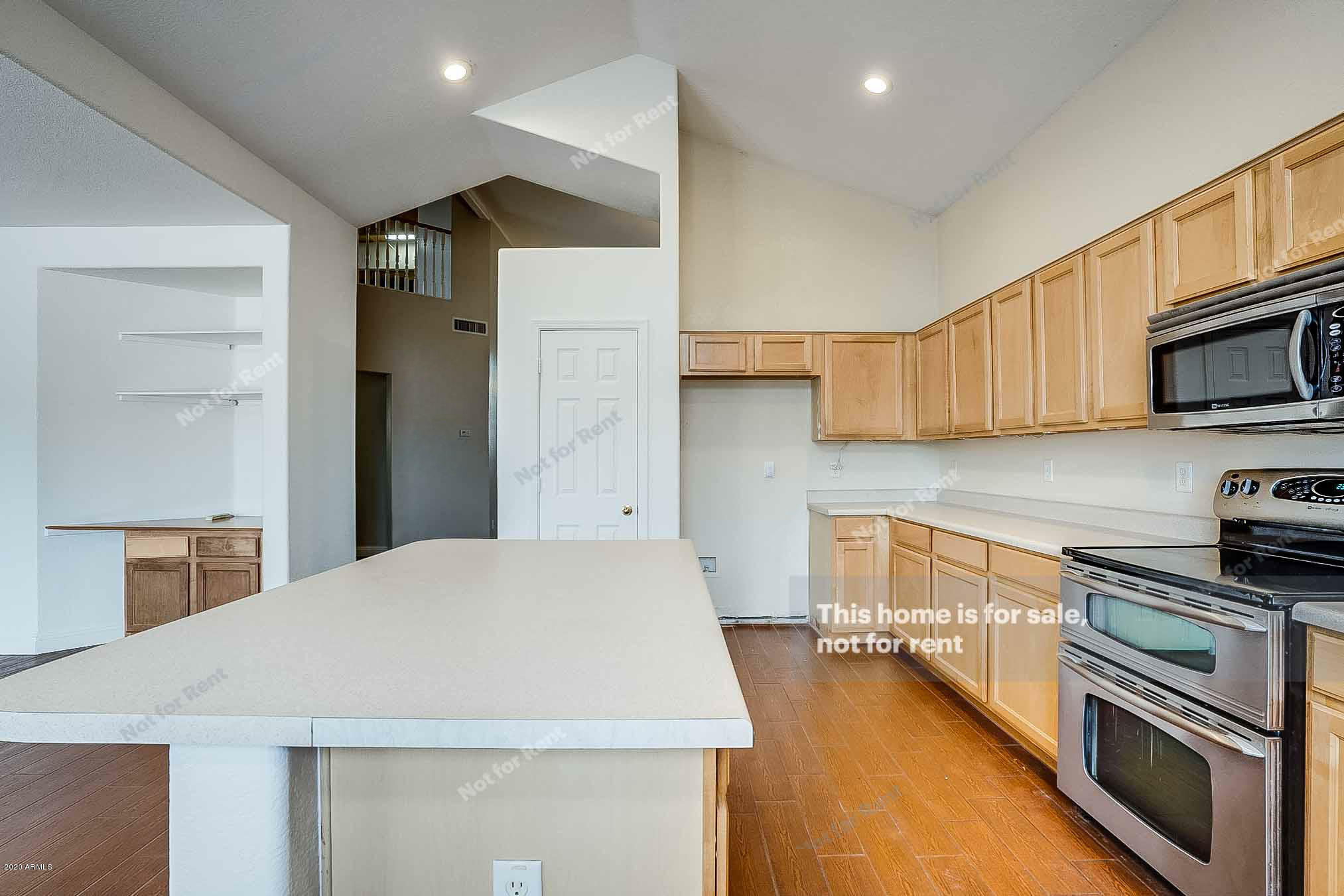 Property Photo:  903 S Stilton Circle  AZ 85208 