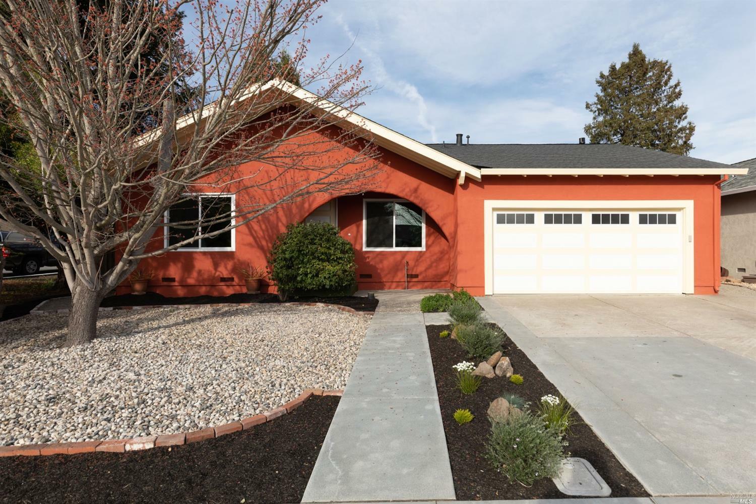 Property Photo:  301 Ely Boulevard  CA 94954 