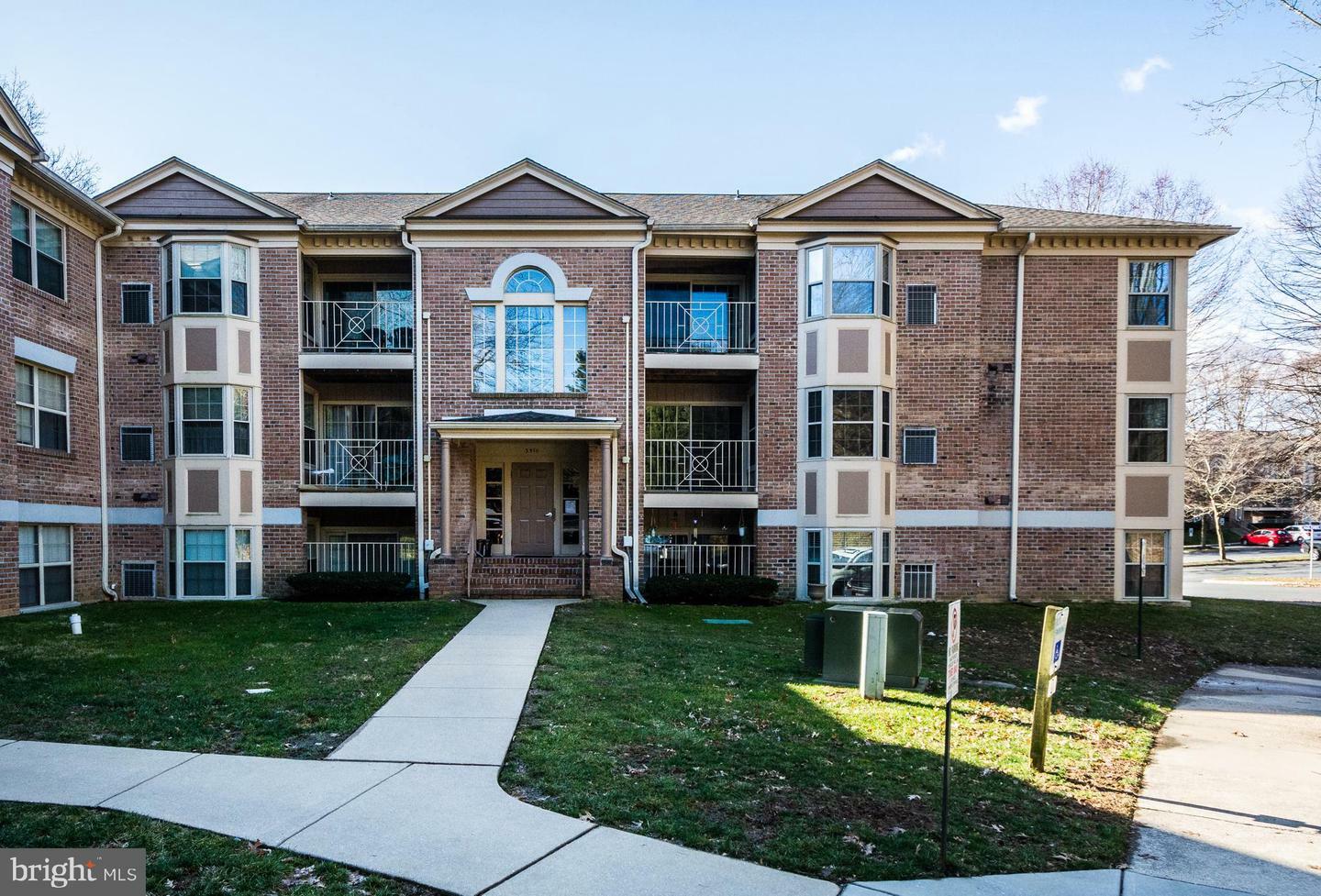 Property Photo: 3510 Thomas Pointe Court 2D MD 21009