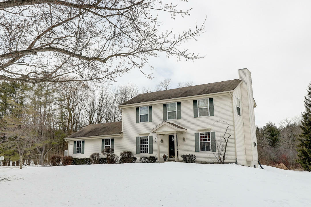 Property Photo:  N8154 Lasalle Cir  WI 53066 