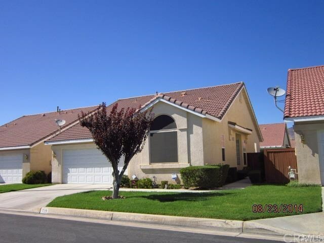 729 Zaphiro Court  San Jacinto CA 92583 photo