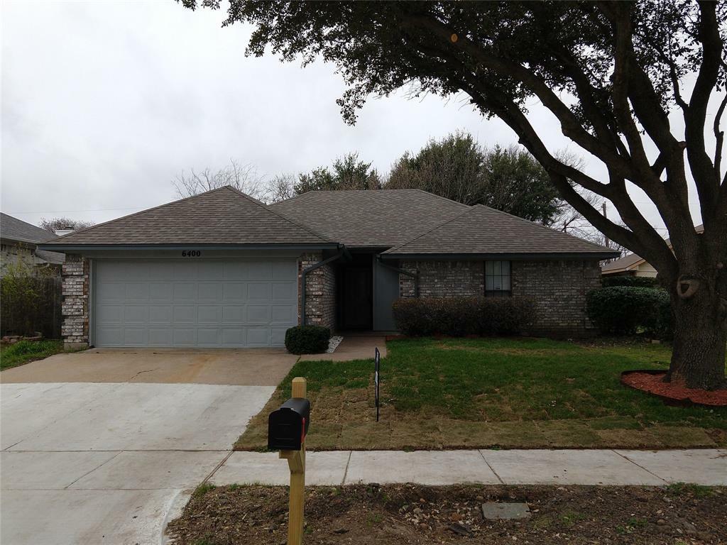 Property Photo:  6400 Brookcrest Drive  TX 76018 