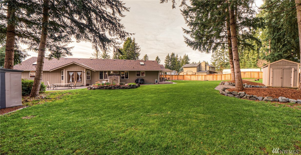 Property Photo: 23515 50th Av Ct E WA 98387