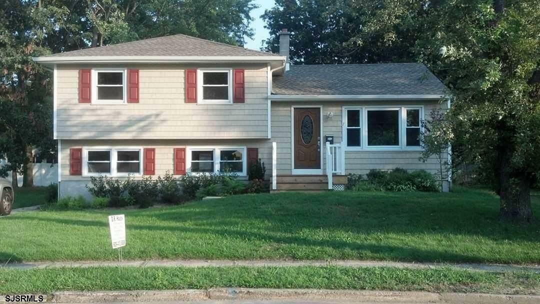 Property Photo:  7 Princeton Road  NJ 08244 