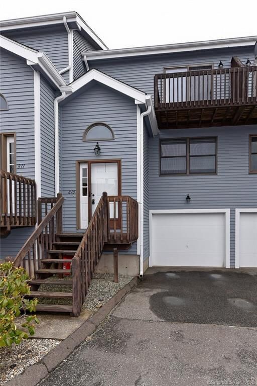 Property Photo:  810 Lake Vista Drive 810  CT 06424 
