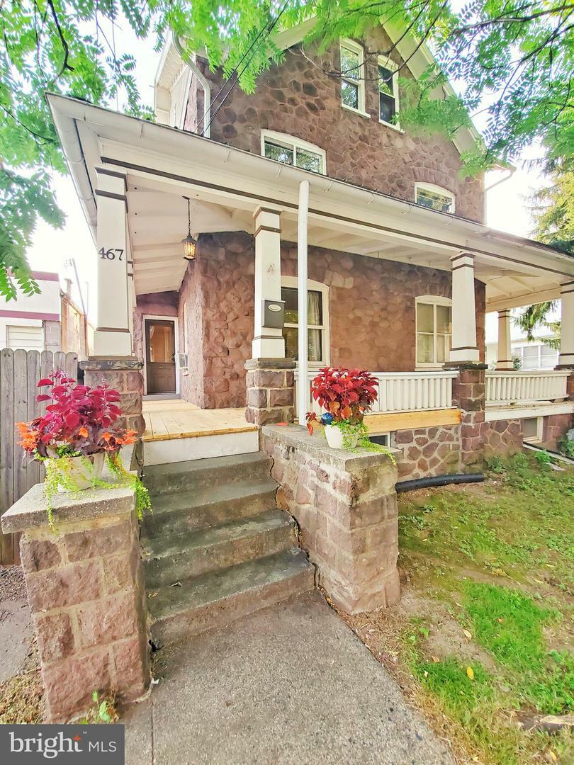 Property Photo:  467 Farmington Avenue  PA 19464 