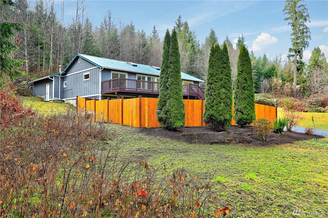Property Photo: 2926 SW Lake Roesiger Road WA 98290