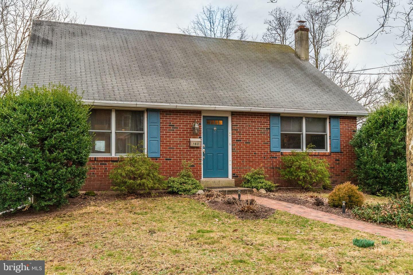 Property Photo:  160 Green Street  PA 18960 