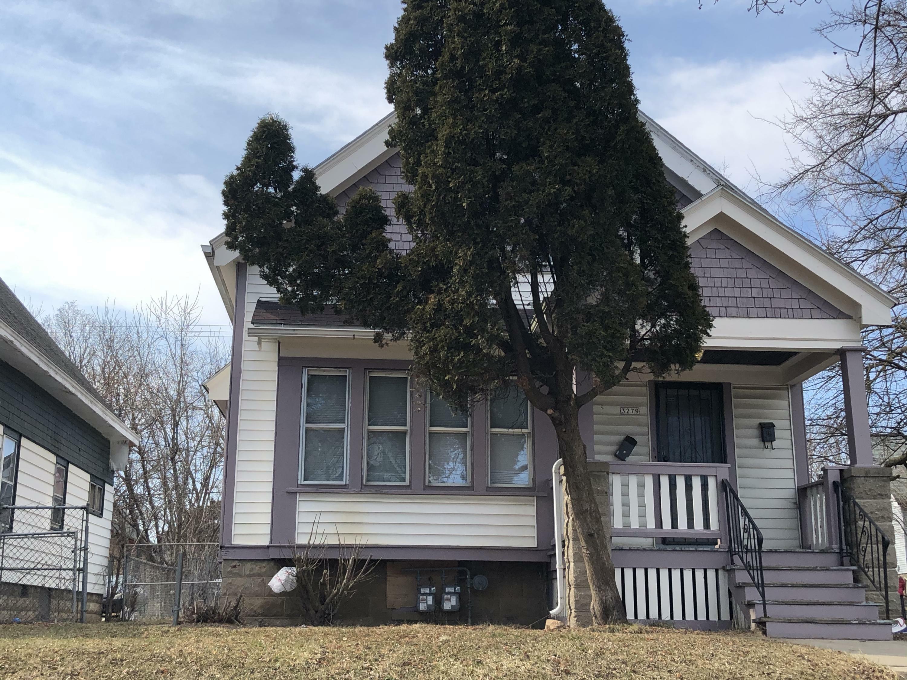 Property Photo:  3279 N 28th St  WI 53216 