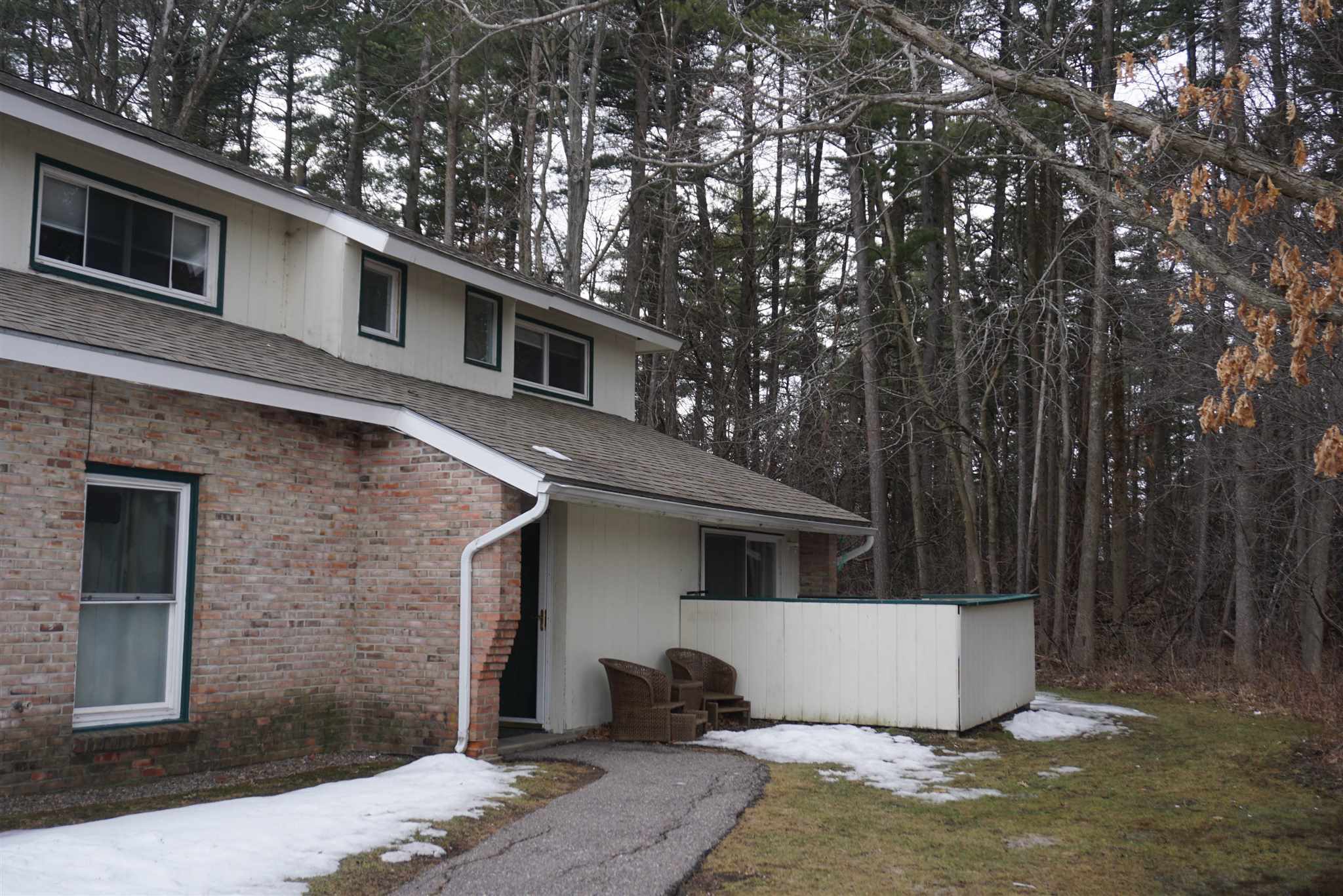 Property Photo:  225 Ledgewood Circle 104  VT 05401 