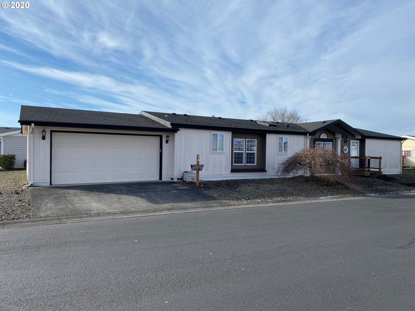 Property Photo: 16500 SE 1st St 158 WA 98684