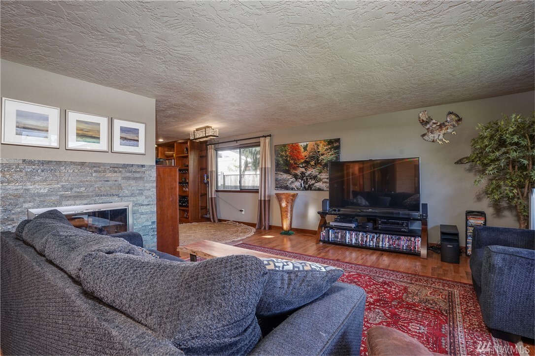 Property Photo: 1468 N Highland WA 98406