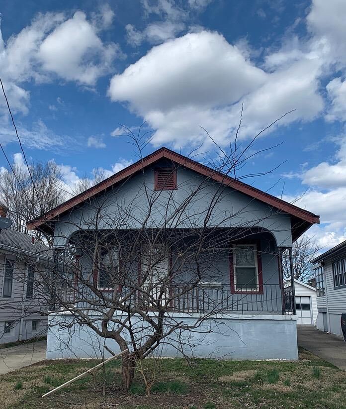 Property Photo:  2118 Quatman Ave  OH 45212 