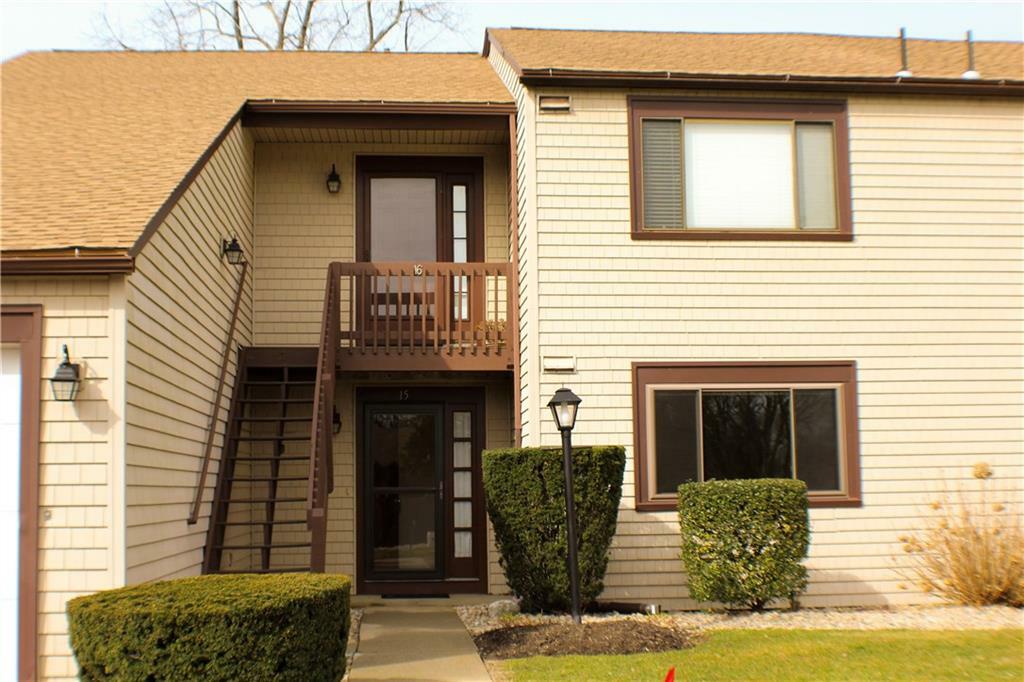 Property Photo: 30 Sweet Meadows Ct, Unit#15 RI 02882