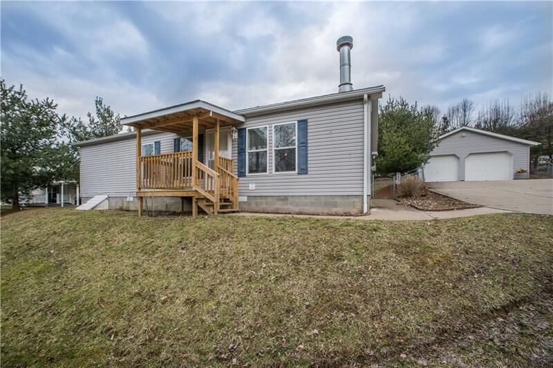 Property Photo: 15 Geis Lane PA 15057