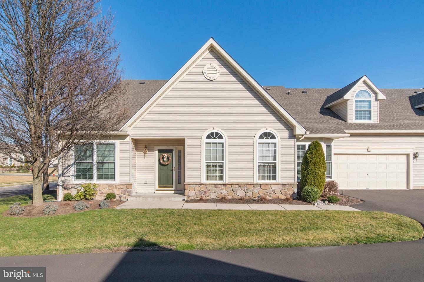 Property Photo: 6 Shady Brook Drive PA 19047