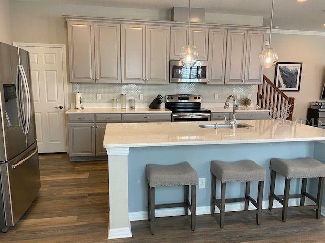 Property Photo: 11712 Crowned Sparrow Lane FL 33626