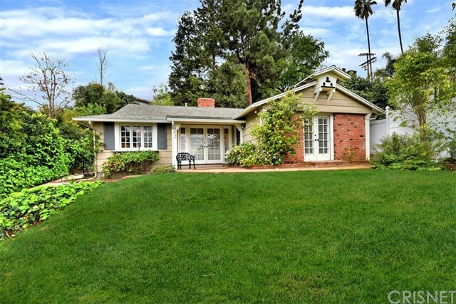 Property Photo:  13646 Valley Vista Boulevard  CA 91423 