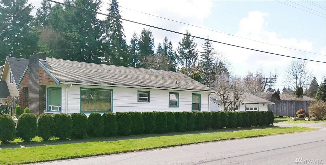 Property Photo: 703 Sawyer St SE WA 98501