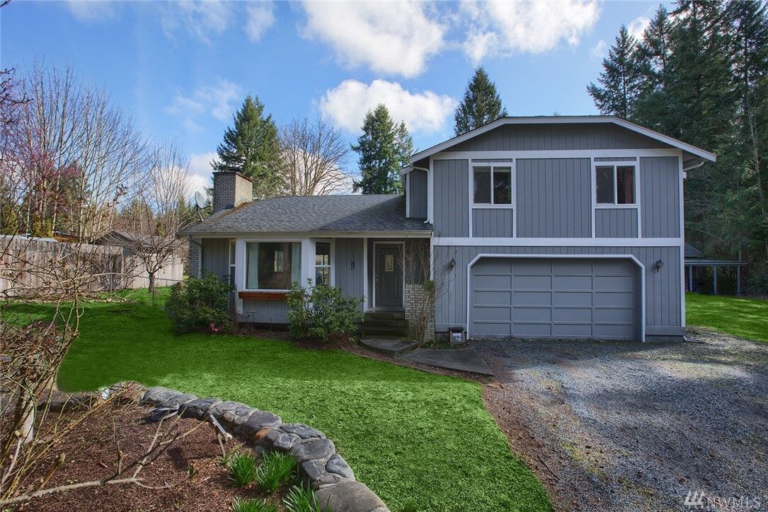 Property Photo:  18509  229th Avenue E  WA 98360 