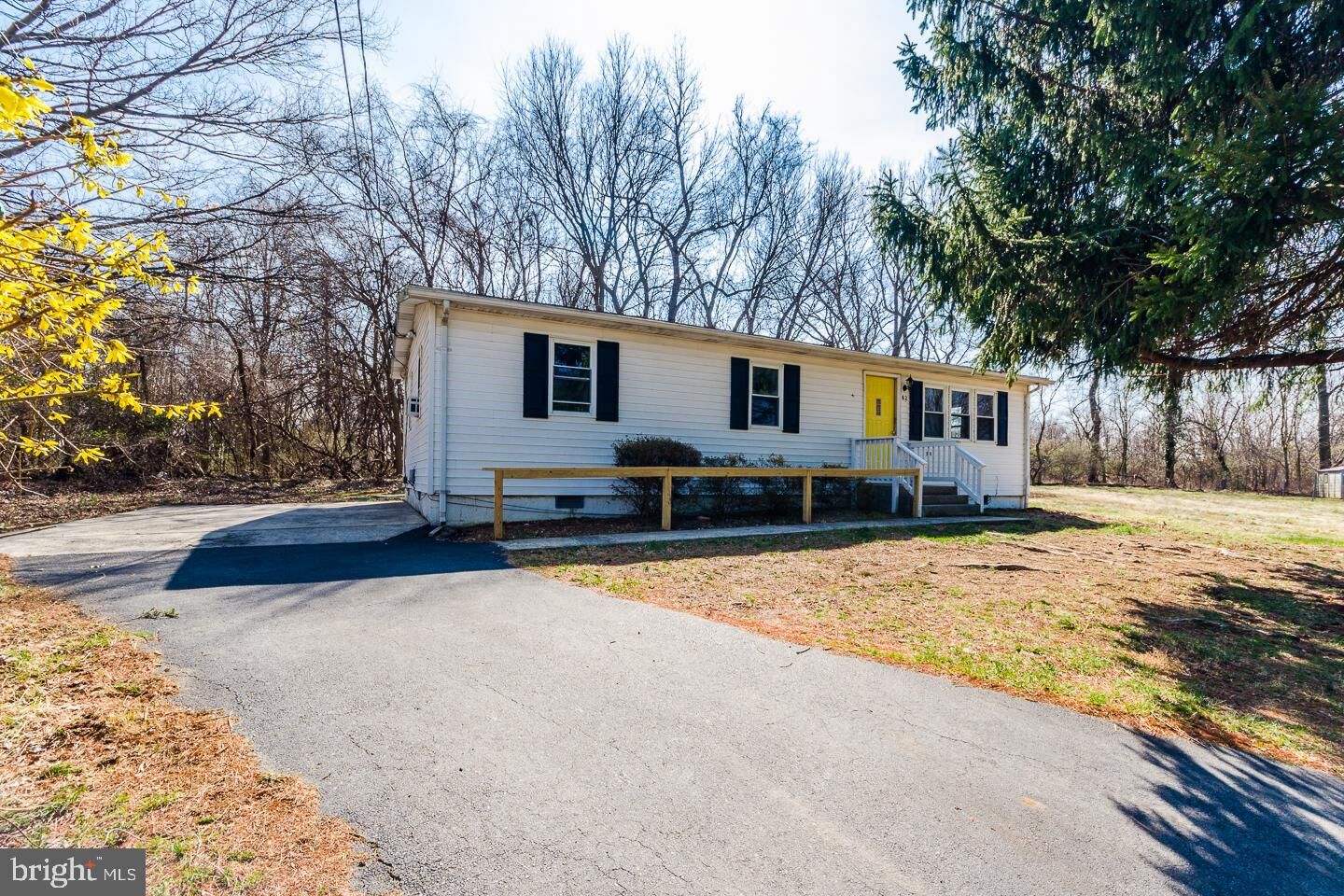 Property Photo: 82 Finch Lane WV 25443
