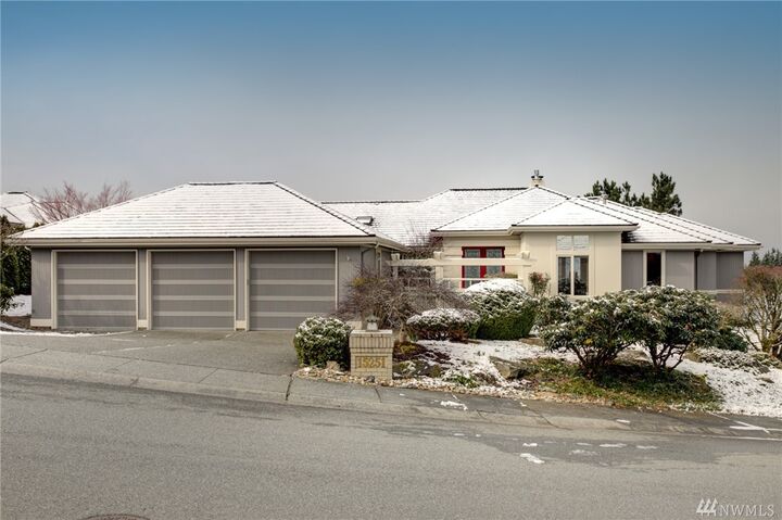 Property Photo: 15251 SE 58th Street WA 98006