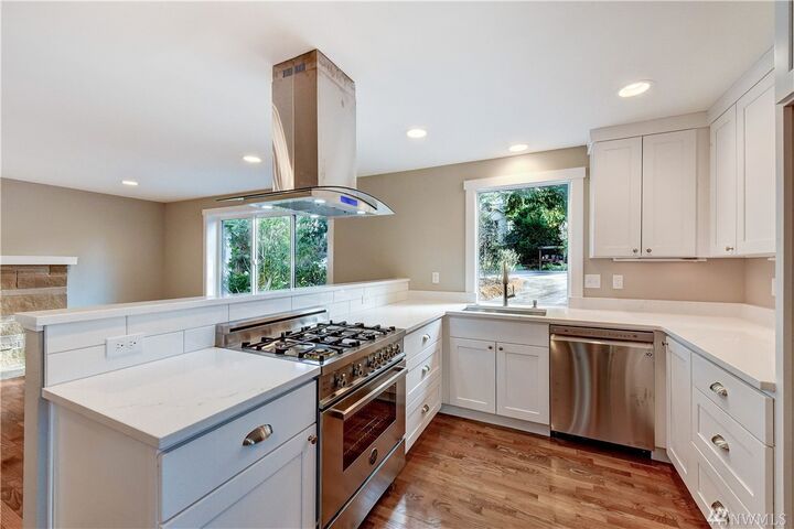Property Photo:  10729  2nd Avenue NW  WA 98177 