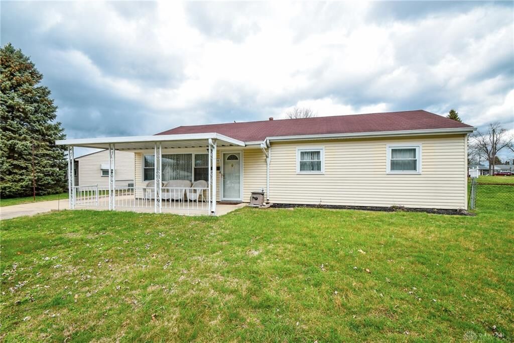 Property Photo: 1686 Falke Drive OH 45432